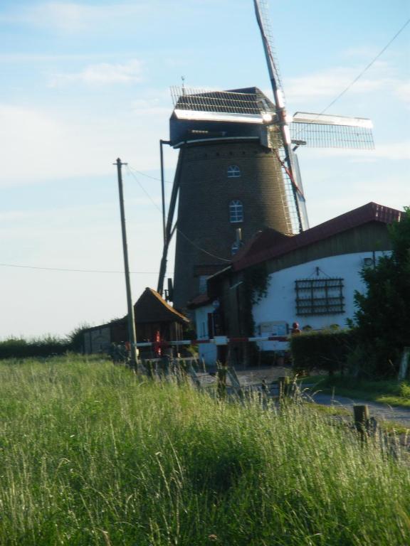 La Vallee Des Trois Monts Saint-Sylvestre-Cappel Екстериор снимка